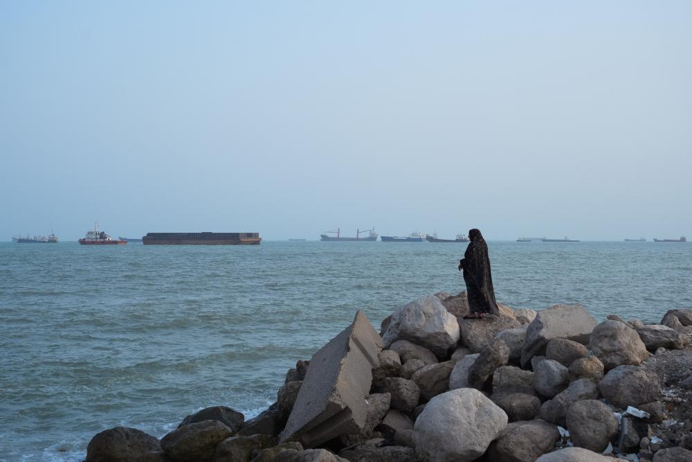 Brent Crude Hits $90 as Iran Tensions Slash Tui Profits - News Directory 3