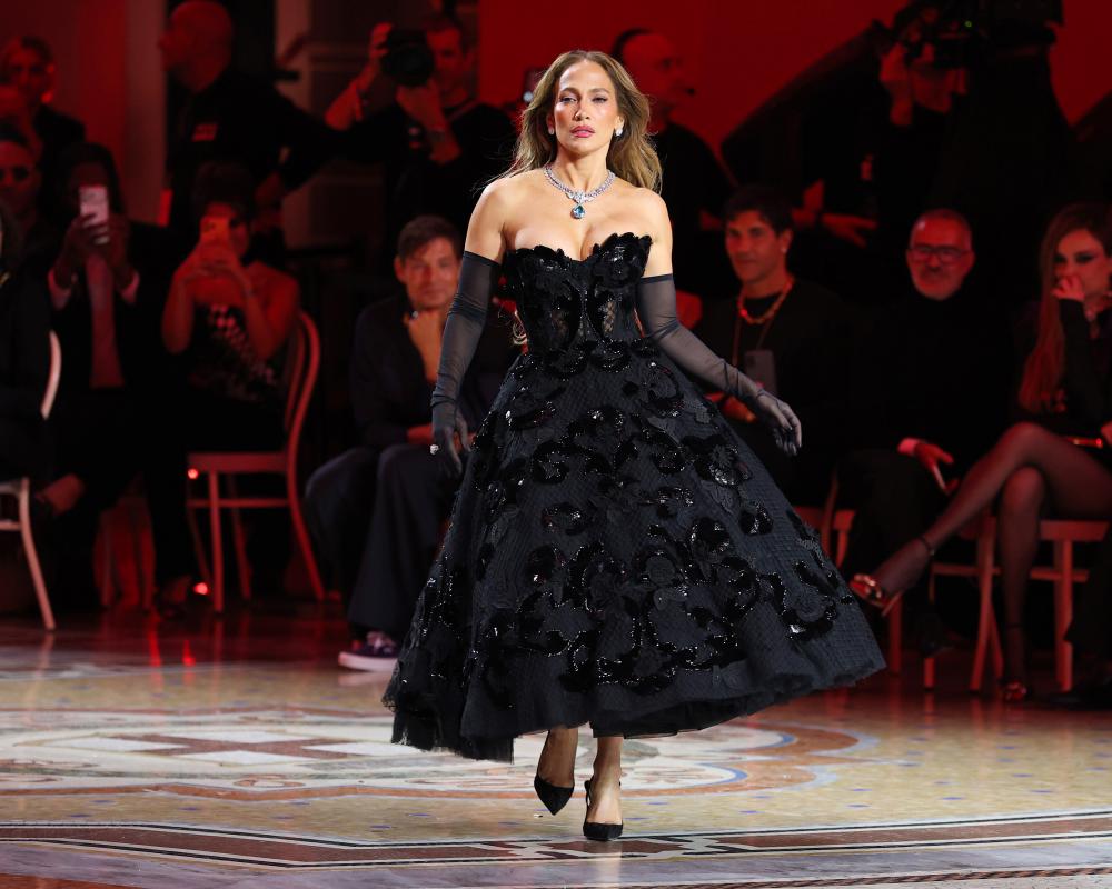 Dolce & Gabbana secures bank waiver for £400m debt until March 2028