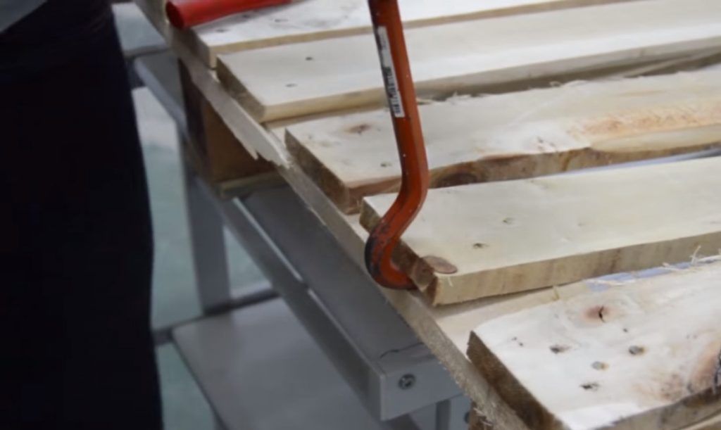 How to make a light table to trace - grandgoldman.com