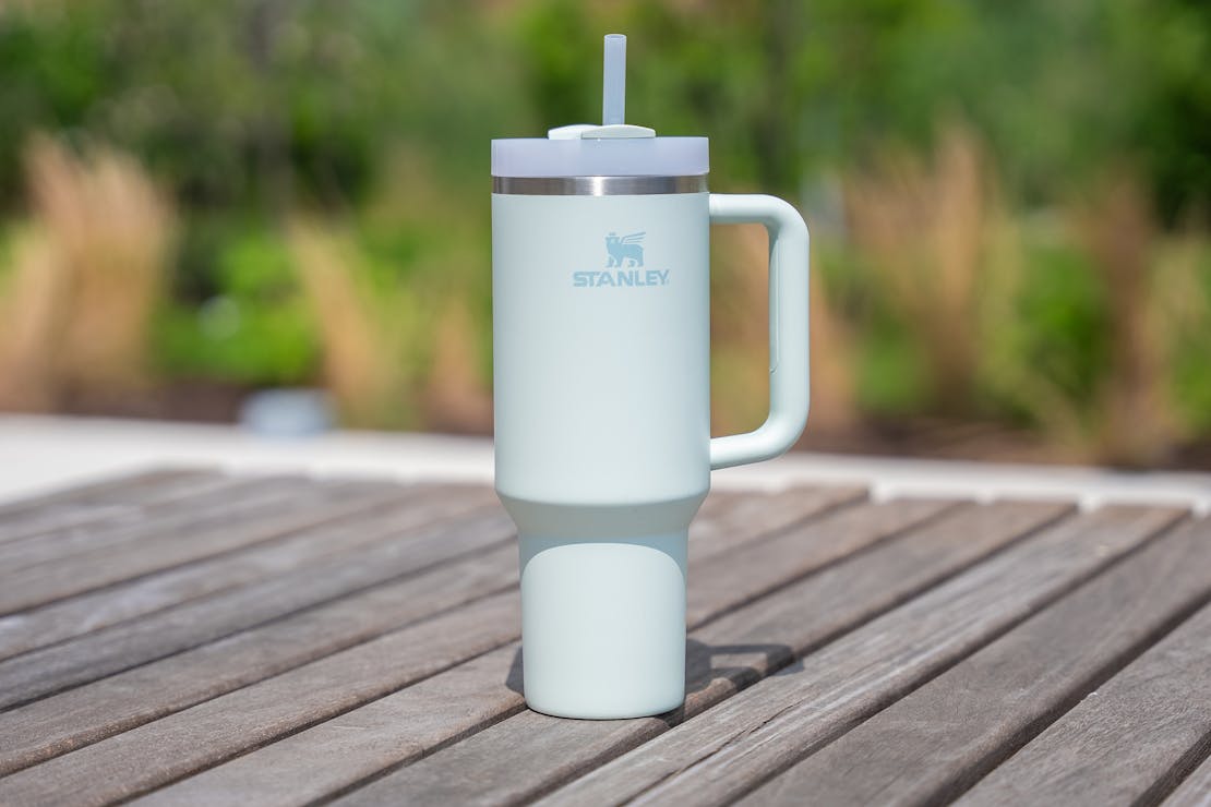 STANLEY Quencher H2.0 FlowState Tumbler Review - grandgoldman.com
