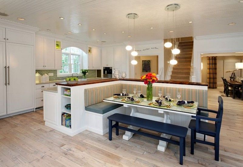 Kitchen with Built-in Seating: The Ideal Solution for Smart Spaces - grandgoldman.com