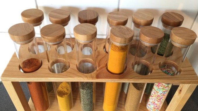 Innovative Glass Tube Support for the Kitchen! - grandgoldman.com