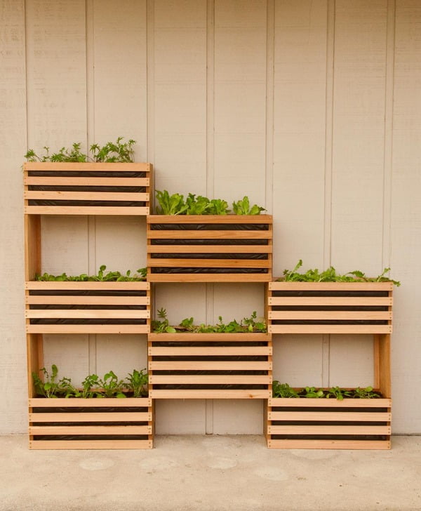 Ecological Project that will Change the View of your Patio Using Pallets - grandgoldman.com