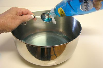 How to Remove Adhered Grease from Wooden Furniture in the Kitchen - grandgoldman.com