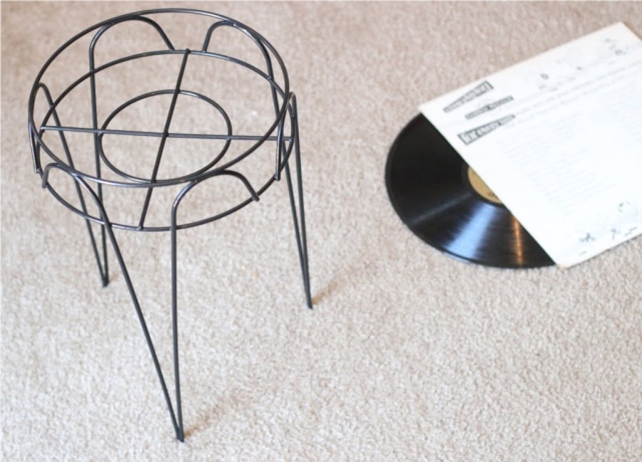 Do It Yourself: Ideas for Reusing Vinyl Records in Decoration! - grandgoldman.com