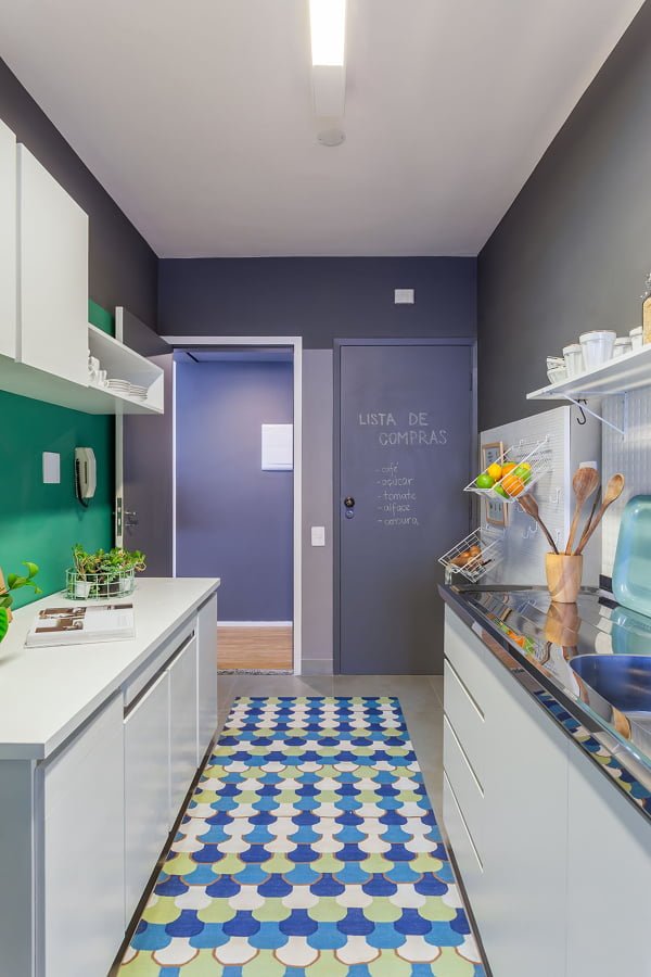 Get Creative with Paint and Reinvent the Look of Your Home - grandgoldman.com