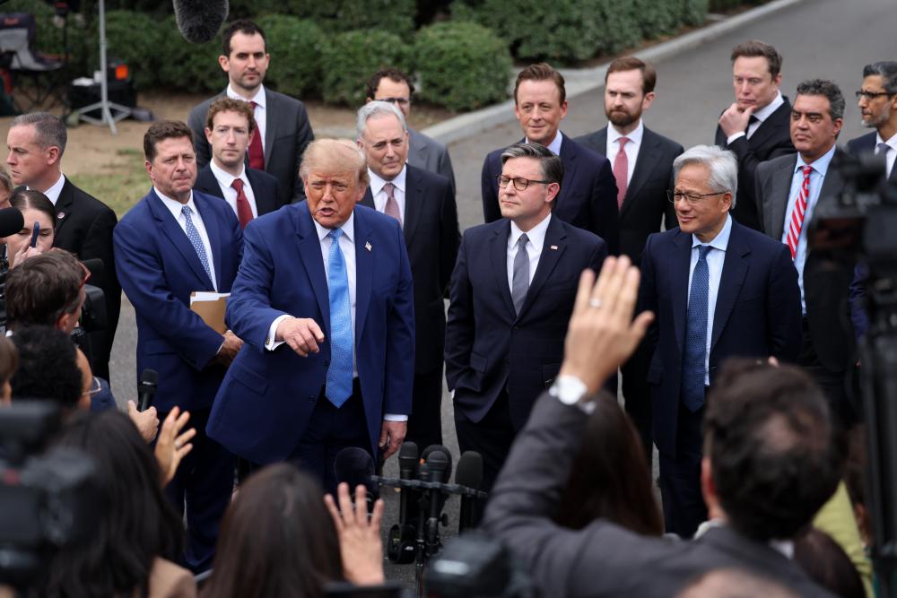 Trump's Morally Binding AI Deal: Tech CEOs Agree to Self-Policing