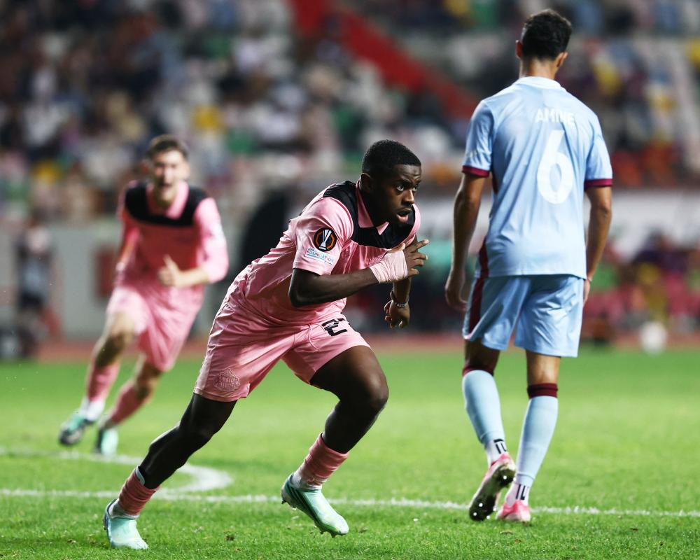Sunderland's Late Europa League Win Over Torreense