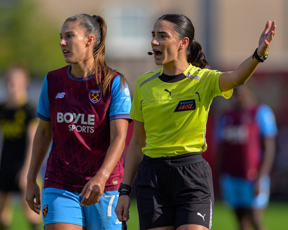 Women's Super League Referees Go Full-Time by 2029