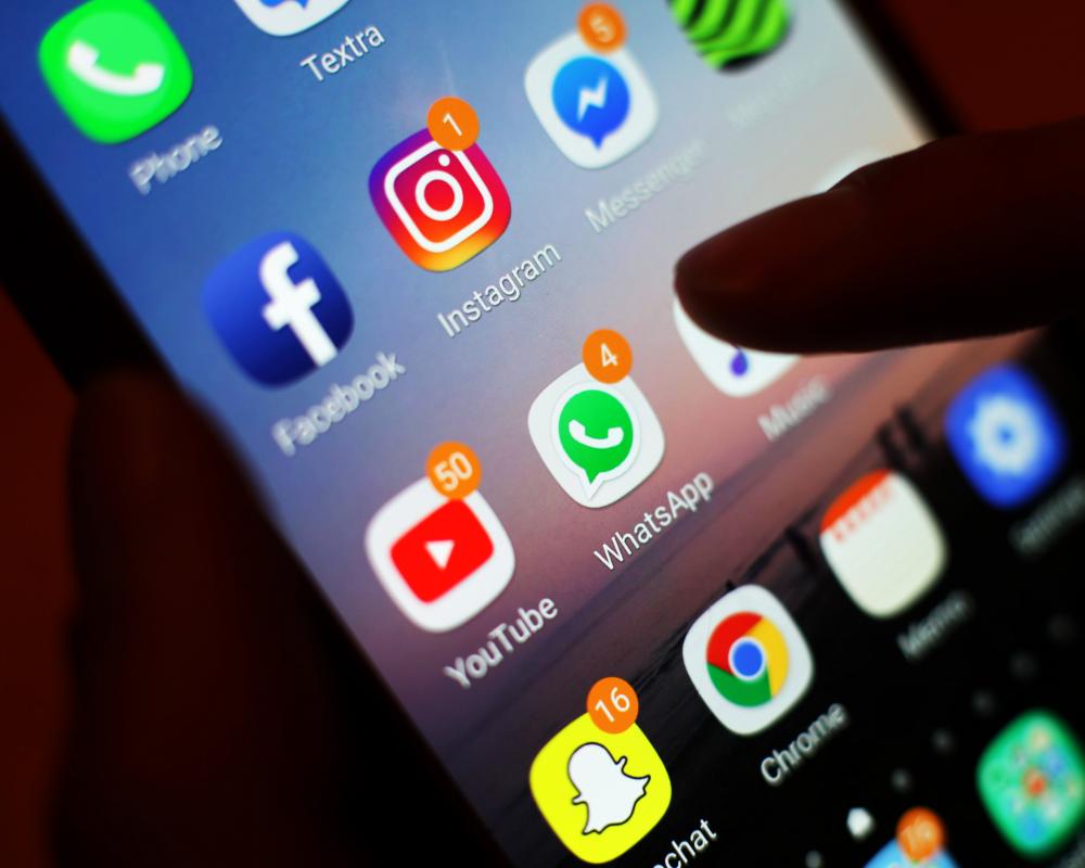 UK Presses Meta to Match US Child Safety Measures After $18bn