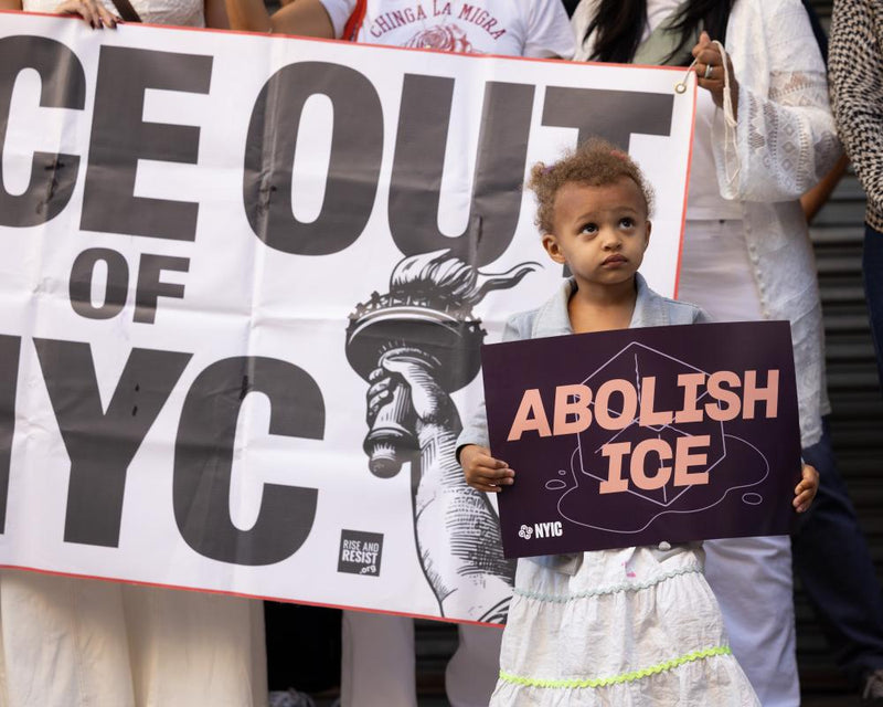 US Senators Propose Bill to Limit ICE Arrests and Detention