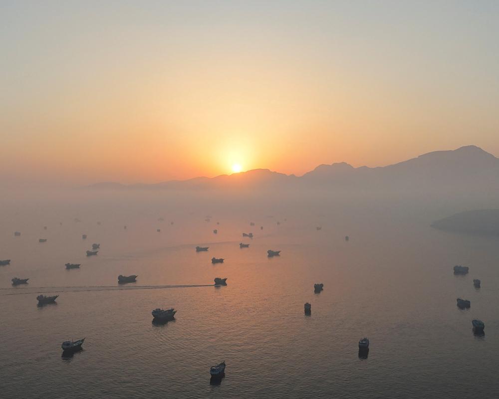 UK Economy Faces Recession if Strait of Hormuz Stays Closed, EY