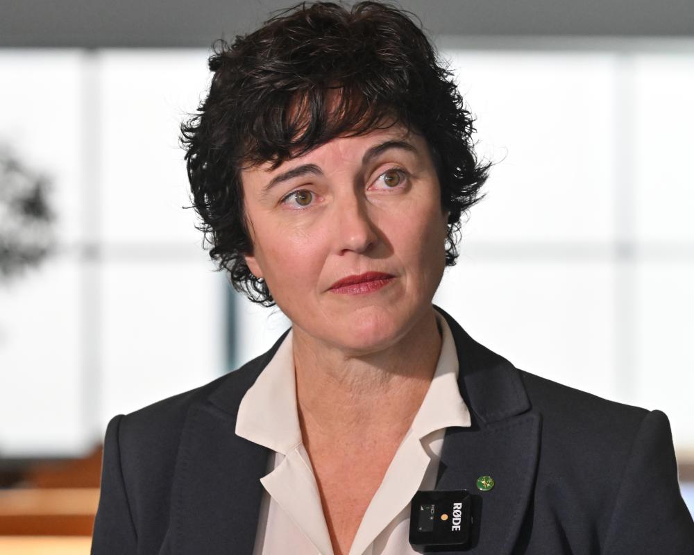 Australia Politics Live: Gambling Lobby, RBA Rates, Melon-Gate