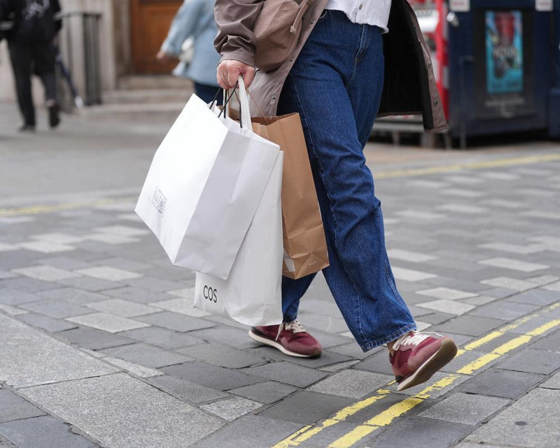 UK Retail Sales Bounce Back in August, Defying Economic Forecasts