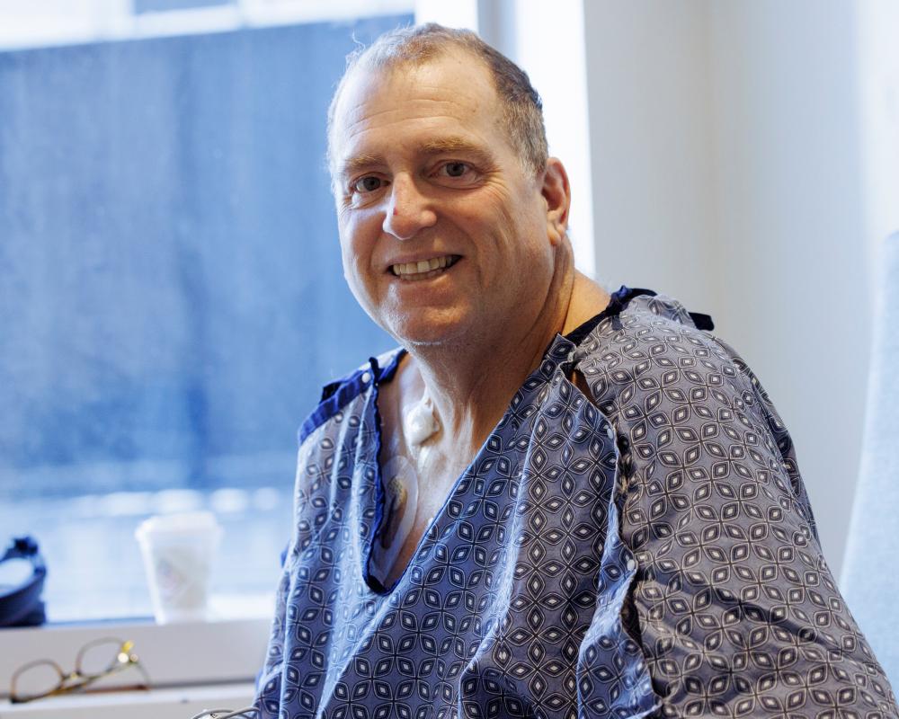 Genetically Modified Pig Kidney Keeps Man Alive for Record Nine Months