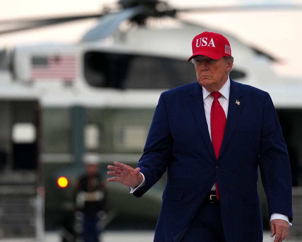 Trump Pauses New Russia Sanctions Passed by Congress