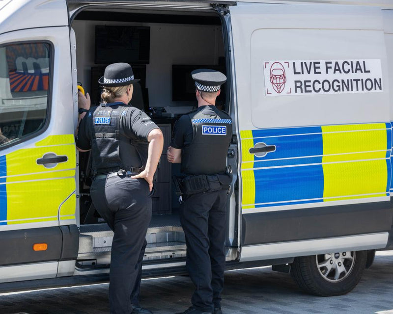Live Facial Recognition Cameras on Oxford Street: Surveillance