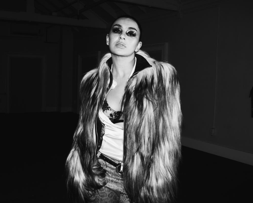 Charli XCX and Secret Lives of Gypsy Wives: Rave Reviews This