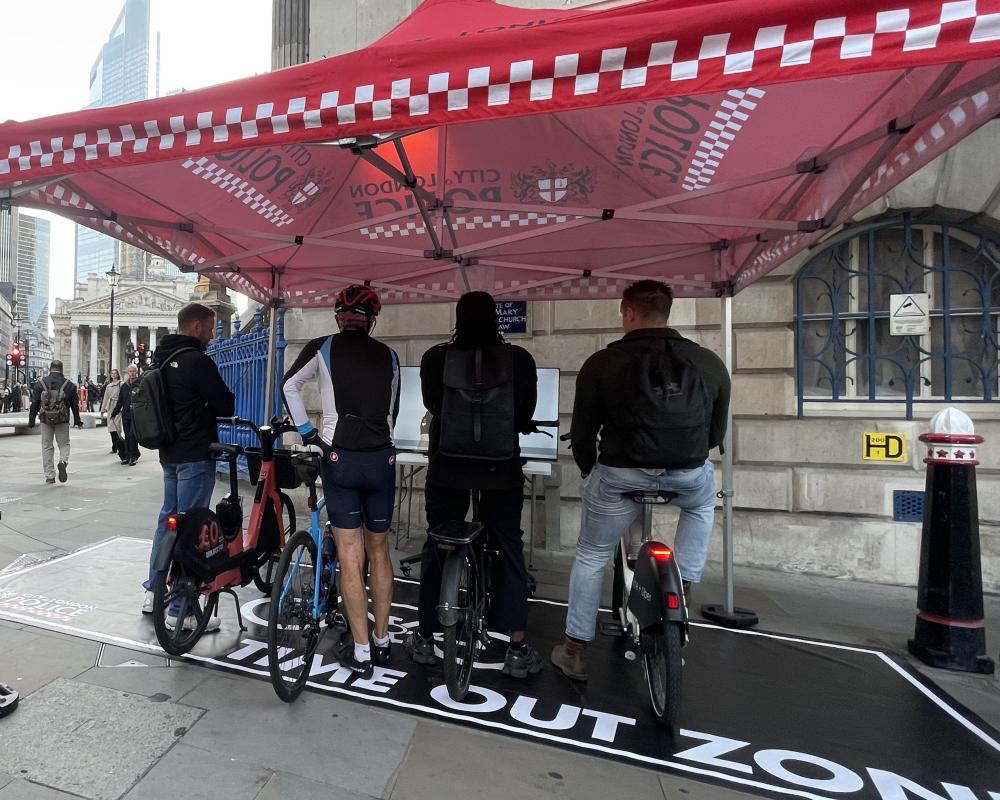 Sin Bin for Red Light Jumpers Saves Cyclists From Fines
