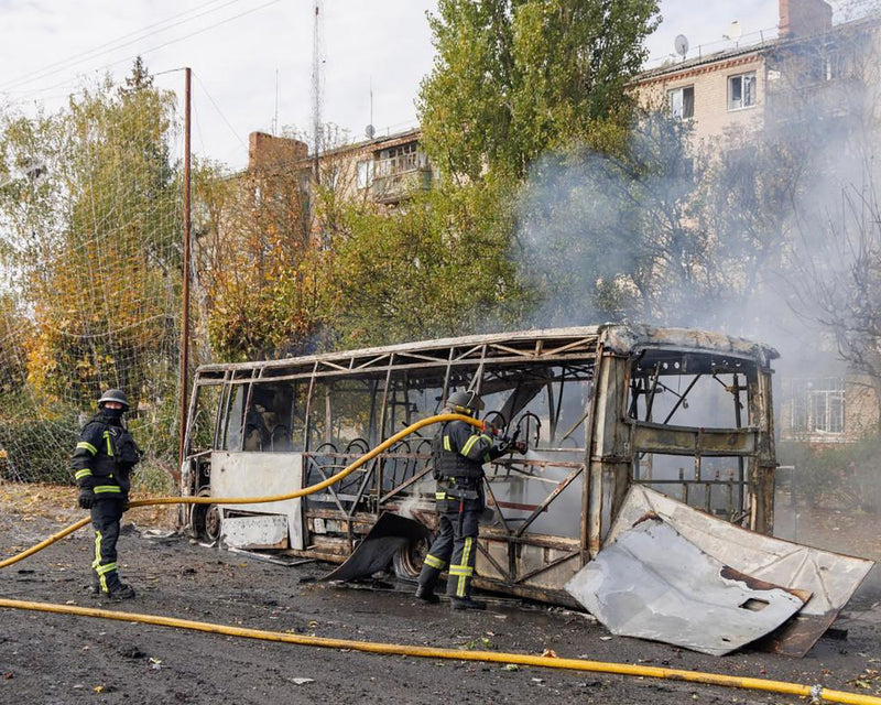 Russian Attack on Bus Kills 30 Near Ukraine Frontline