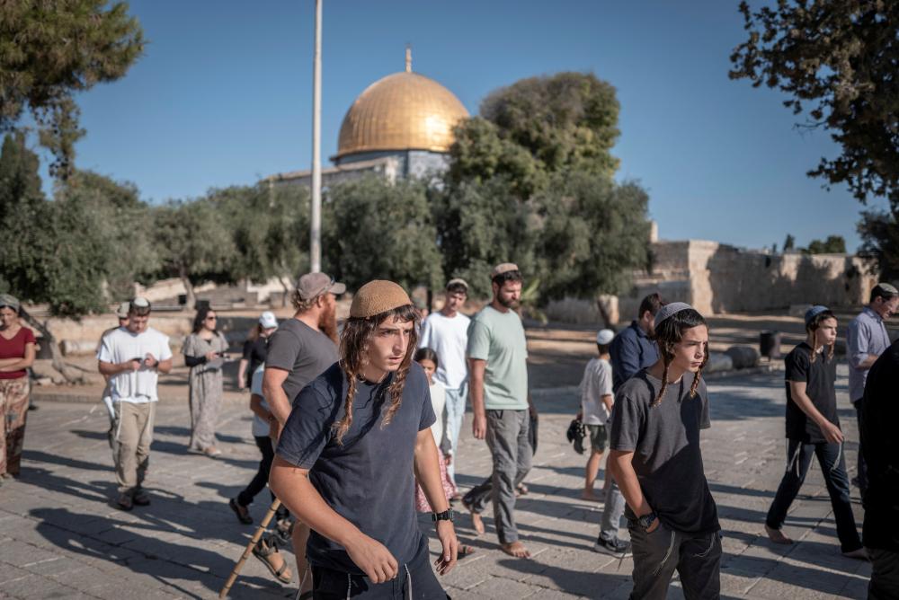 Jerusalem's Al-Aqsa Mosque Faces Imminent Israeli Takeover Threat