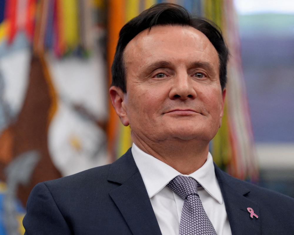 AstraZeneca Should Stick to Winning Formula, Not Mega-Merger