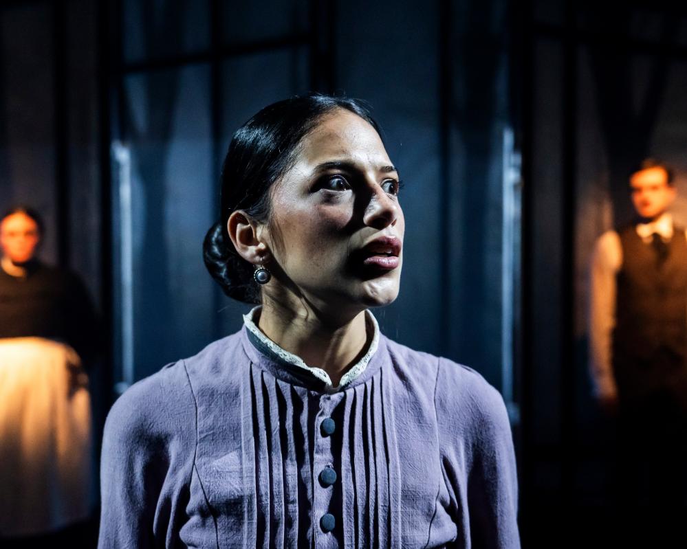The Turn of the Screw Review: Henry James Ghost Story on Stage