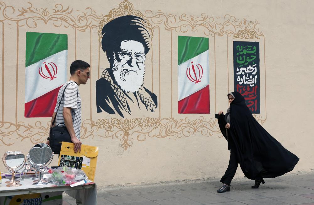 Trump's Iran Threats: Normalizing Mass Violence in Modern Politics