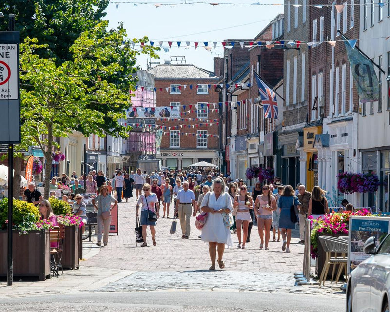 Retail Sales Fall Despite World Cup and Hot Weather Boost