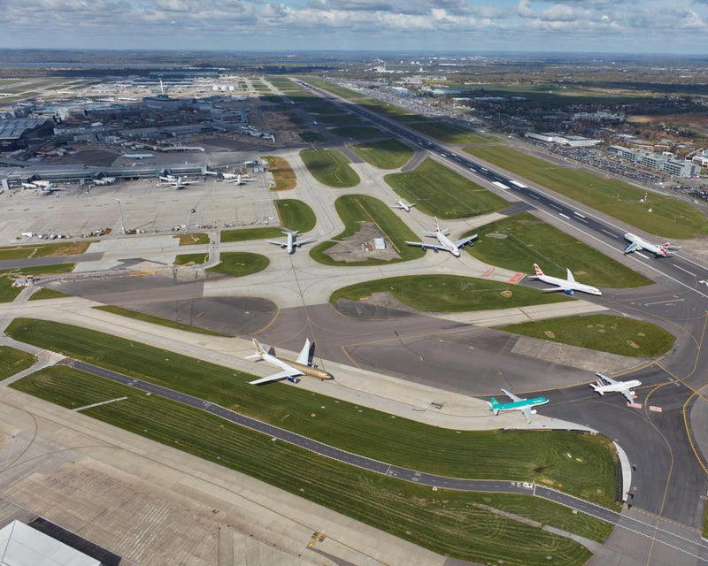 UK Air Traffic Control Issue Delays Flights Nationwide