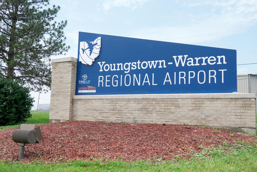 ICE Deportation Flights Surge at Ohio Airports, Sparking Outrage