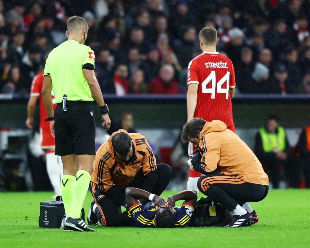 Saka Injury Concern After Arsenal's 2-2 Draw at Bayern Munich