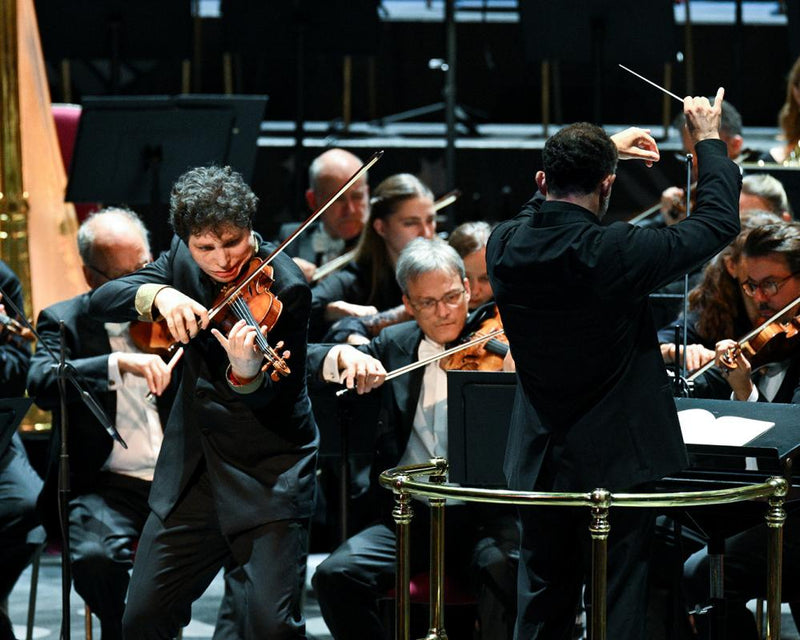 Berlin Philharmonic and Hadelich Deliver Flawless Musical Beauty