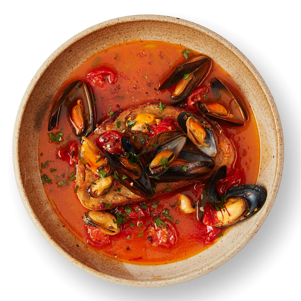 How to Make the Perfect Zuppa di Cozze: A Neapolitan Seafood Recipe