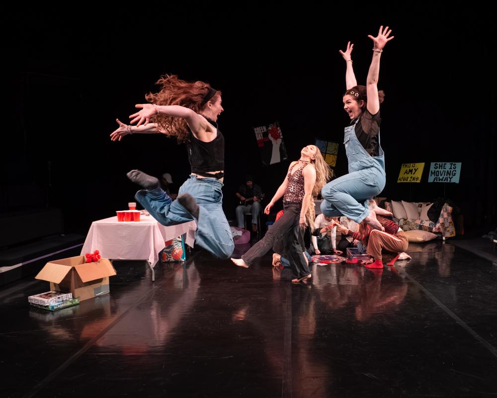 I Made You a Mixtape Review: 90s Nostalgia Dance Show