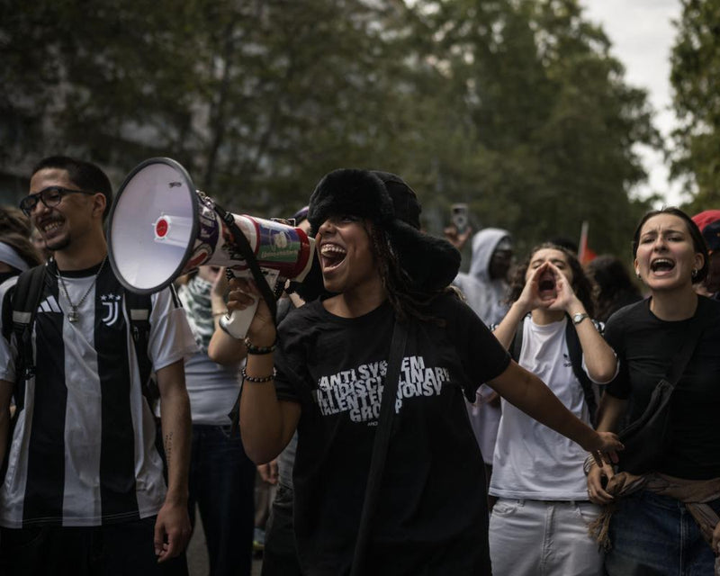 French High School Protests Continue Despite Prime Minister's Promises