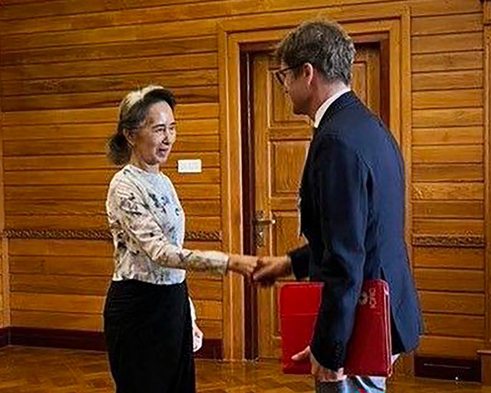 Red Cross Visits Aung San Suu Kyi: Proof of Life Breakthrough