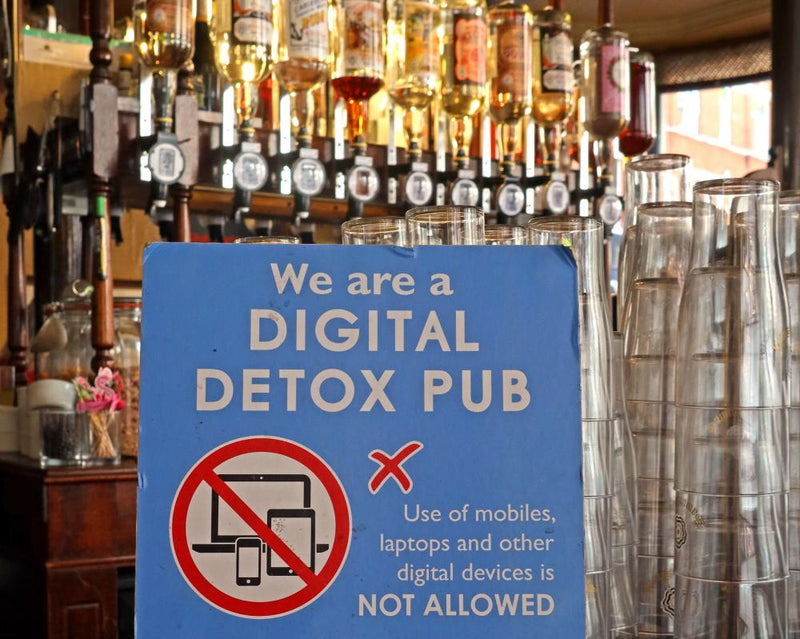 Restaurants Banning Phones: The New Cigarettes of Dining