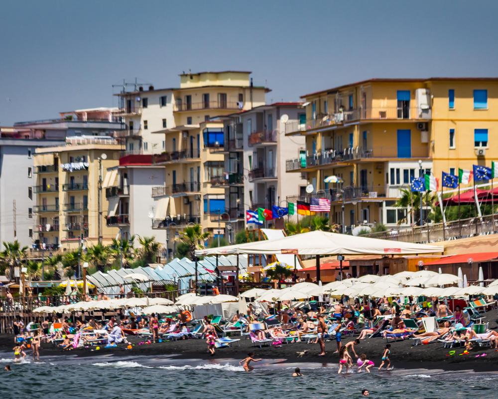 Beach Umbrella Cheaters Face Fines in Naples Crackdown