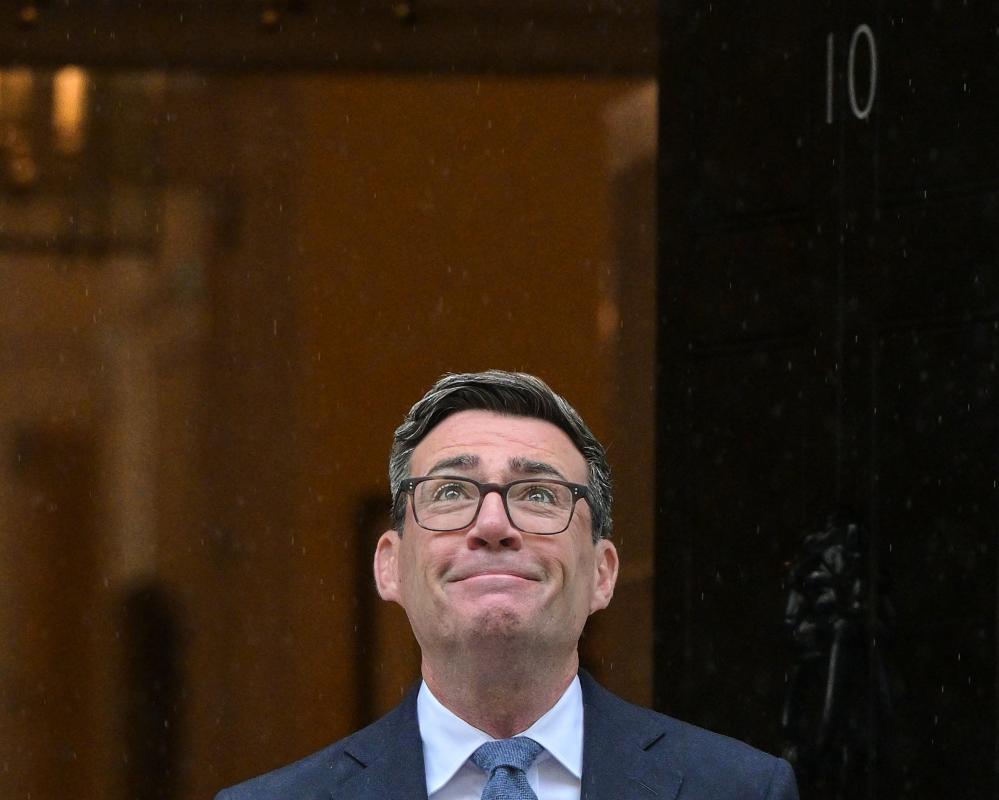 Andy Burnham's Positive Leadership: A Contrast to Starmer's Gloom