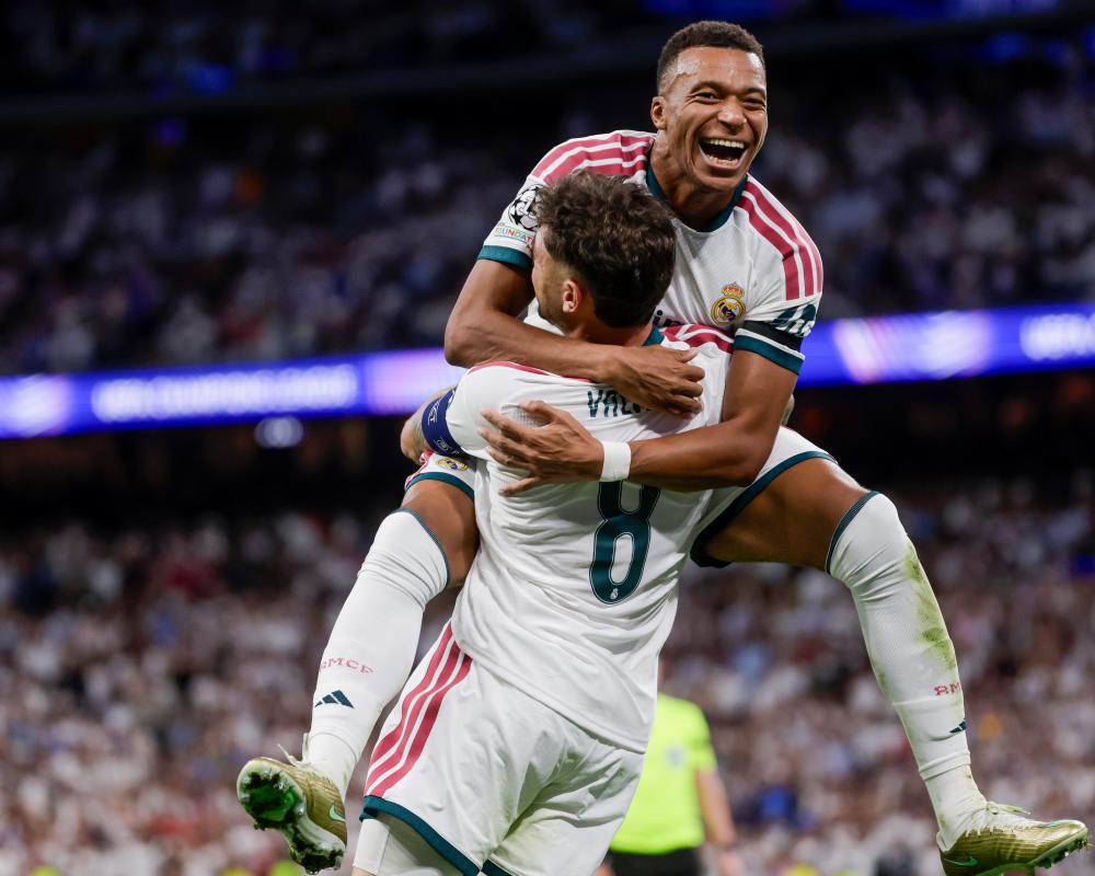 Real Madrid Edge Inter in Mourinho's Champions League Return