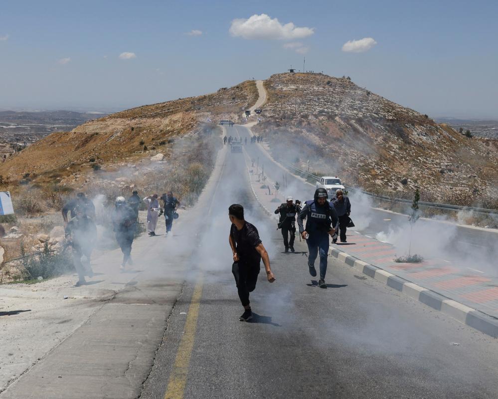 UK Sanctions Israeli Settlements Over West Bank Ethnic Cleansing