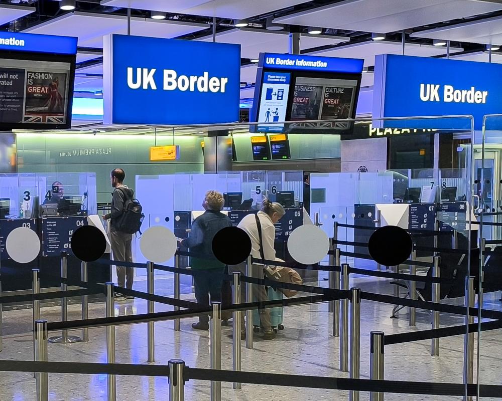 UK eVisa System Error Strands Woman in Spain