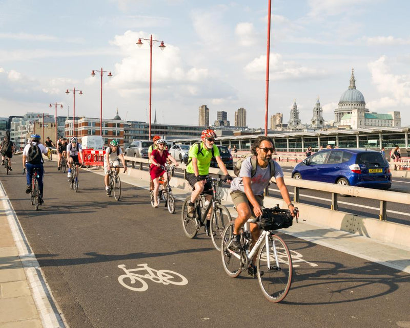 UK Heatwaves Push Urgent Need for Cycling and Walking Promotion