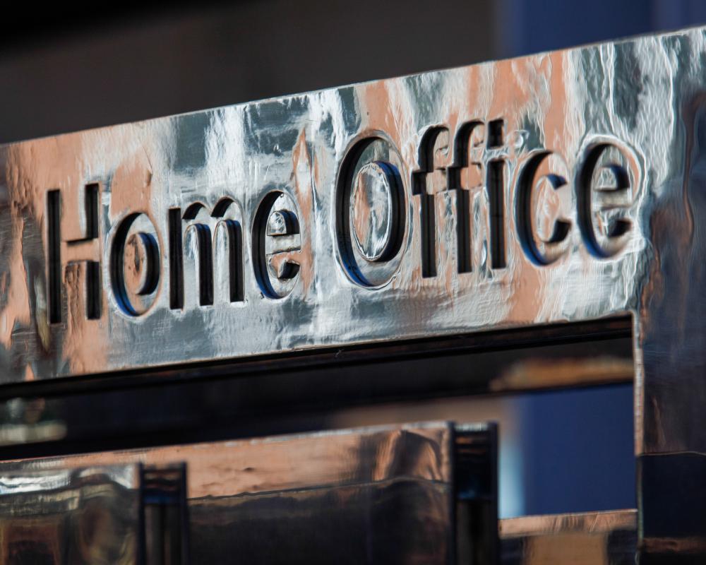 Home Office Error Leaves Italian Man's Wife Without UK Stay