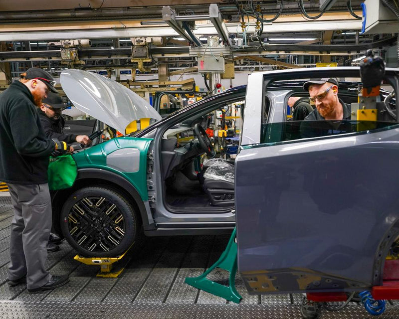 Carmakers Lobby UK to Revoke Petrol and Diesel Car Ban After 2035