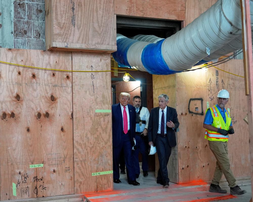 Fed Watchdog Finds No Criminal Violations in $2.4 Billion Renovation