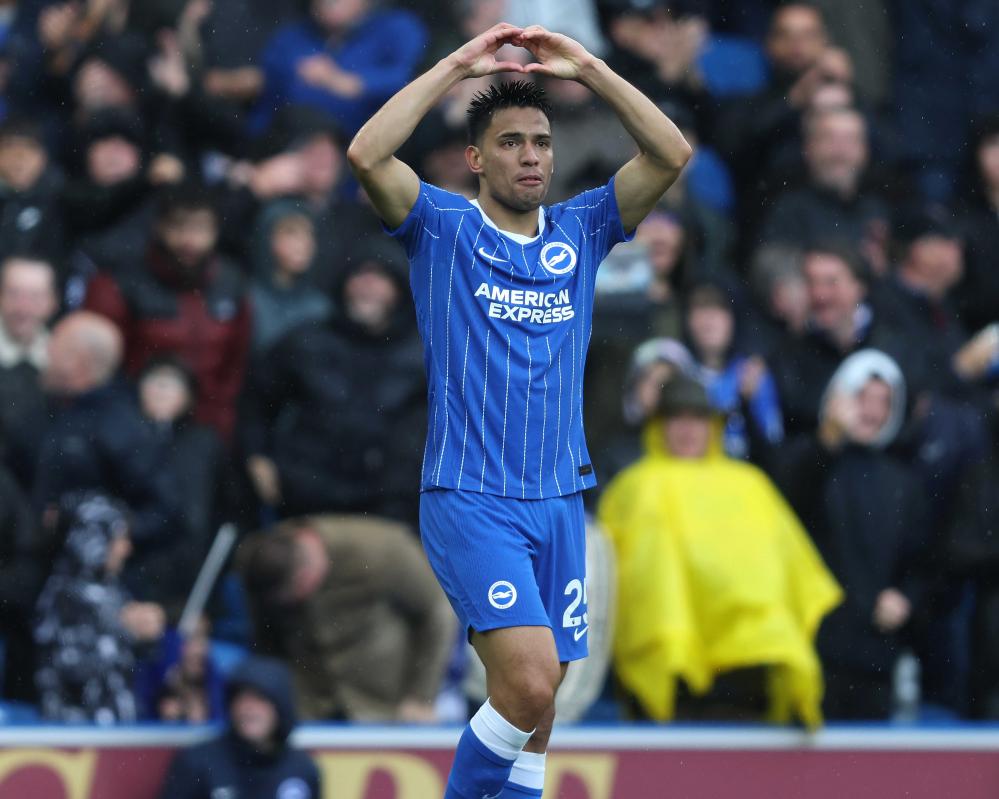 Diego Gómez's Wonder Goal Proves Fans Still Love a Big Kick