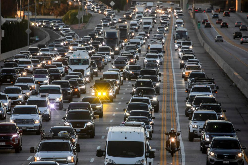 Trump Slashes Clean Car Rules: Impact on Auto Emissions