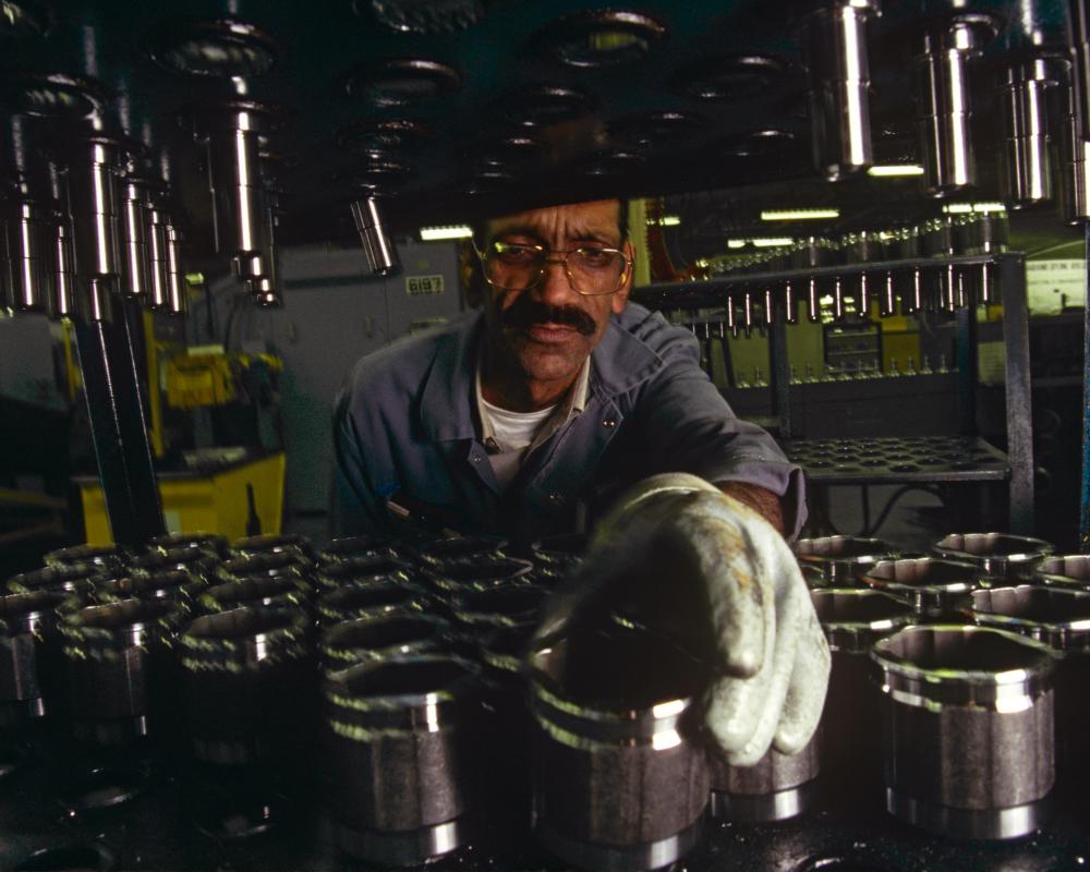 UK Manufacturing Growth Picks Up as Trump Tariff Chaos Eases